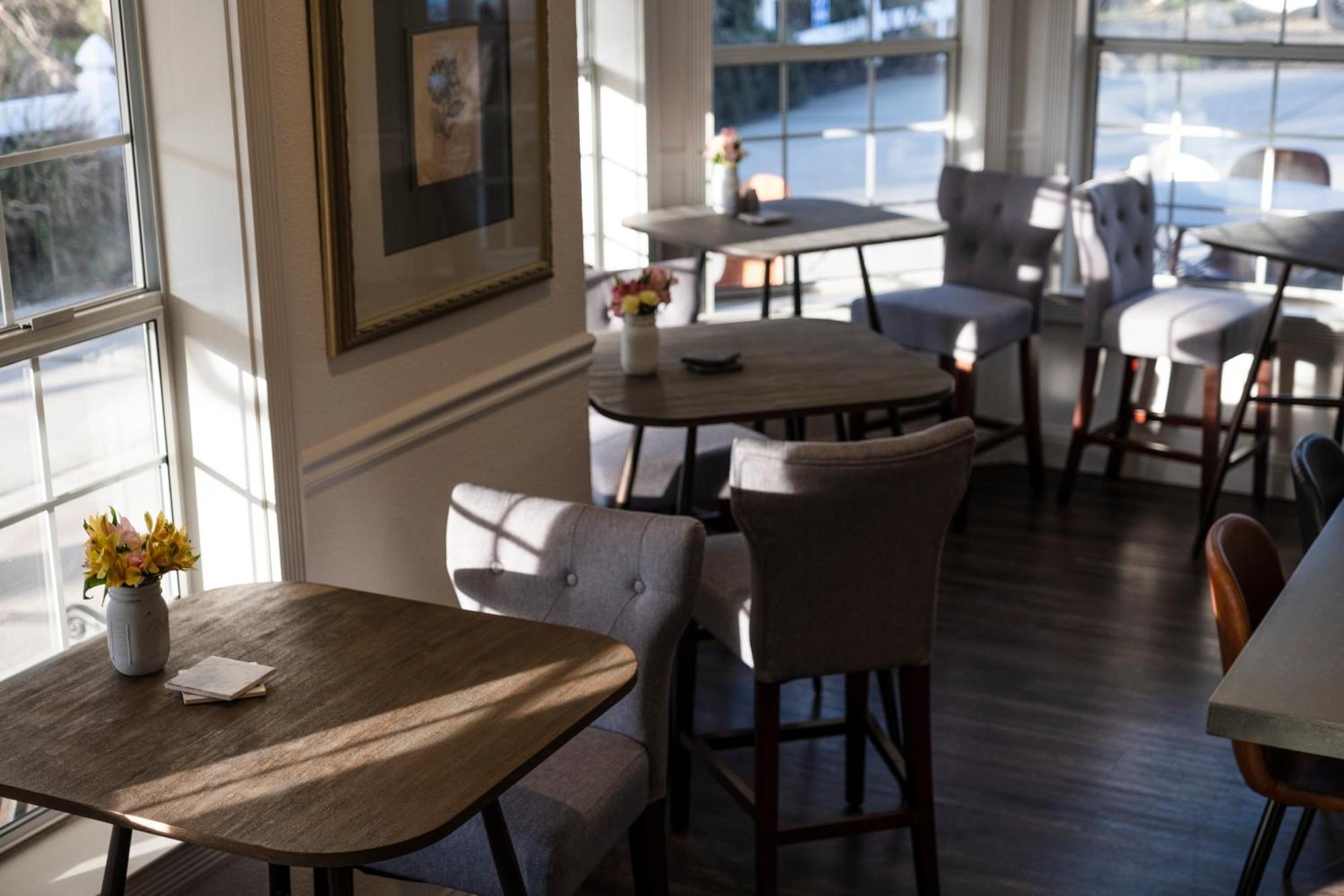 Hounds Tooth Inn Окхерст Экстерьер фото