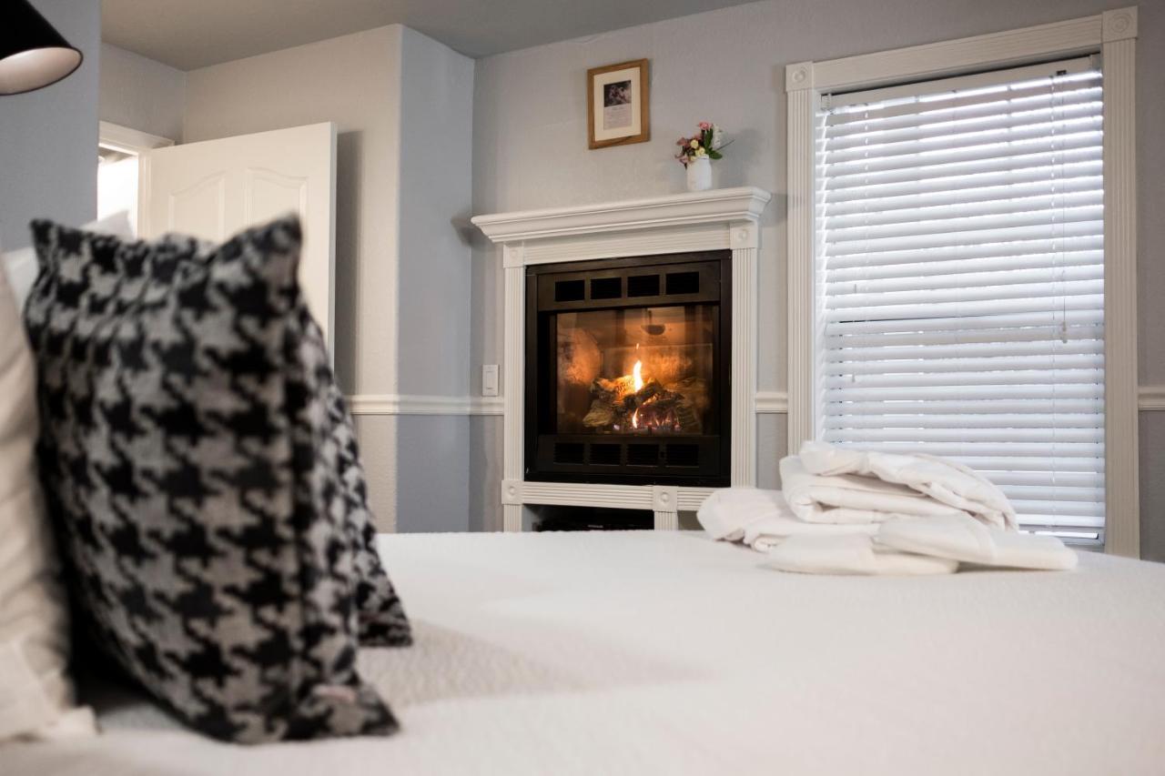 Hounds Tooth Inn Окхерст Экстерьер фото