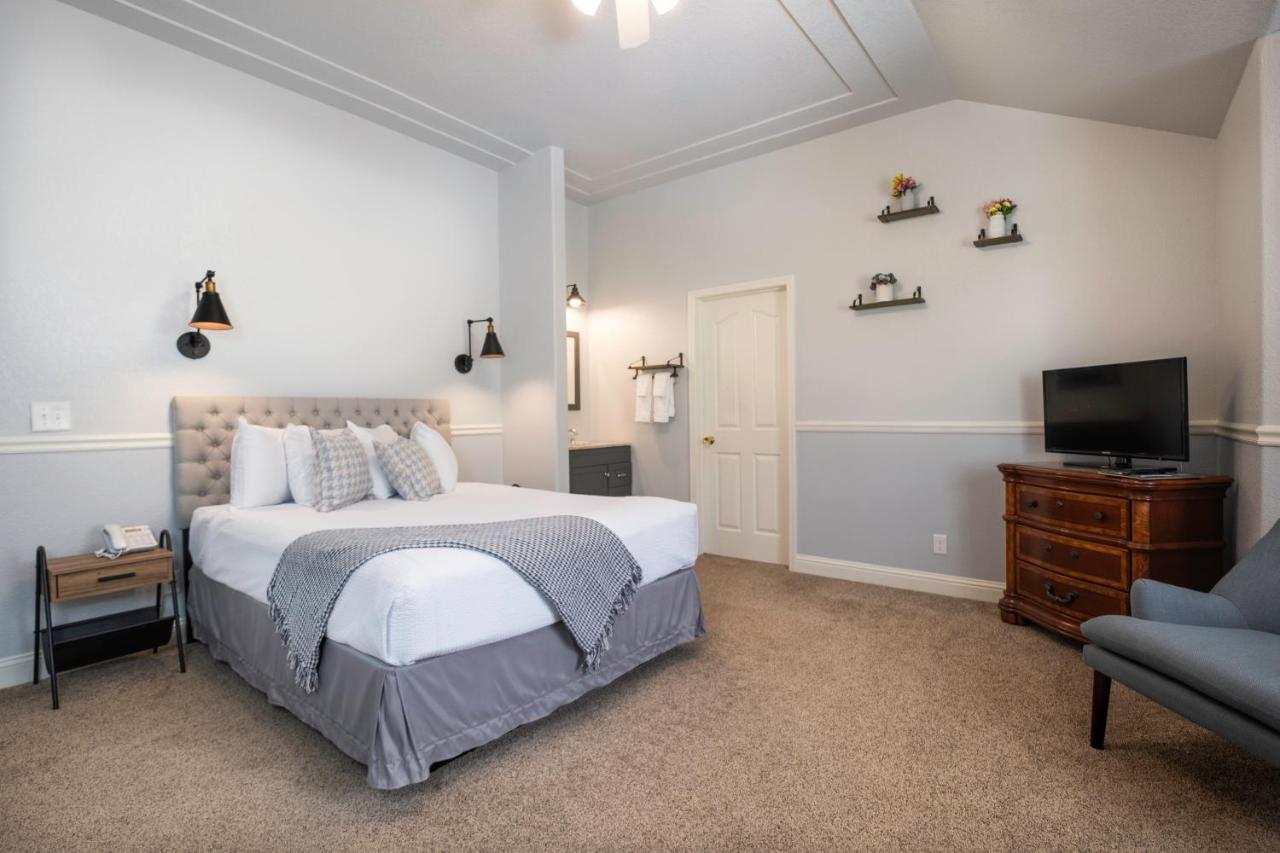 Hounds Tooth Inn Окхерст Экстерьер фото