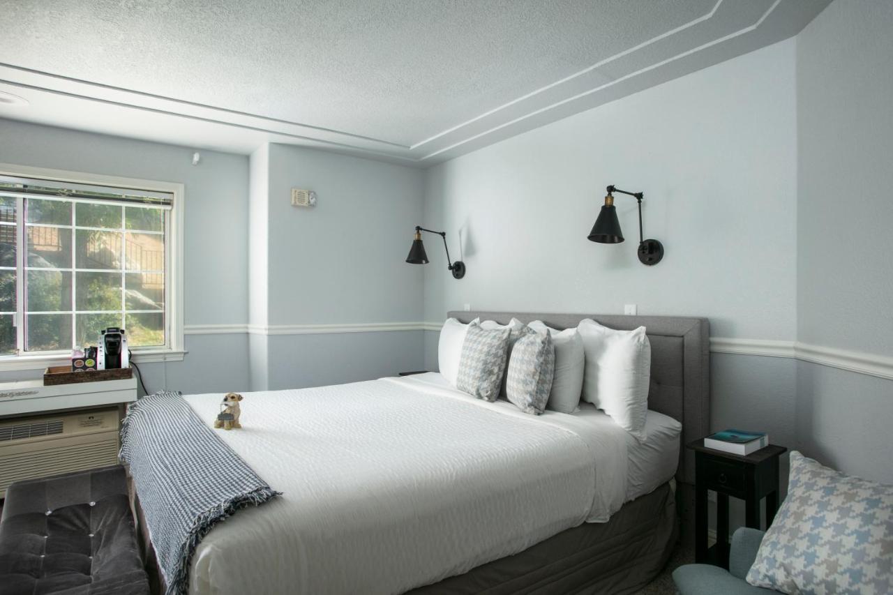 Hounds Tooth Inn Окхерст Экстерьер фото