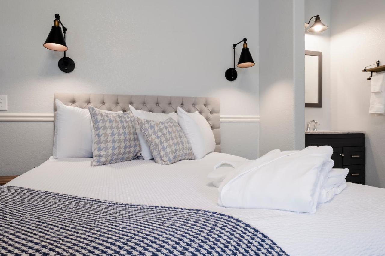 Hounds Tooth Inn Окхерст Экстерьер фото